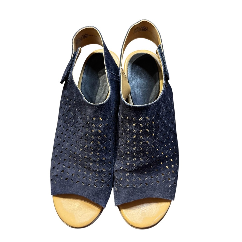 Korks Shoes Womens Size 7.5 Blue Leather Slingback Block Heel Sandals Perforated